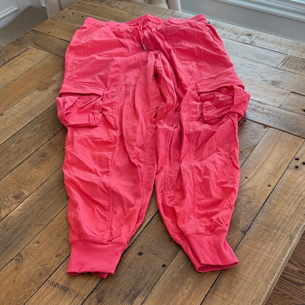 lululemon athletica Women’s Dance Studio Coral Joggers Size Medium